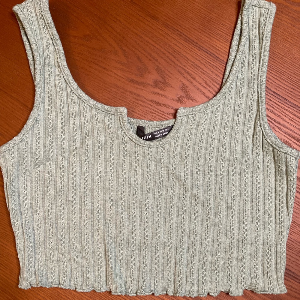 SHEIN green cropped tank top.